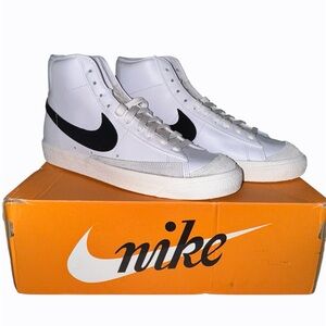 Nike Blazer Mid 77 Vintage White Black Men’s 8 / Women’s 9.5 NEW With Box